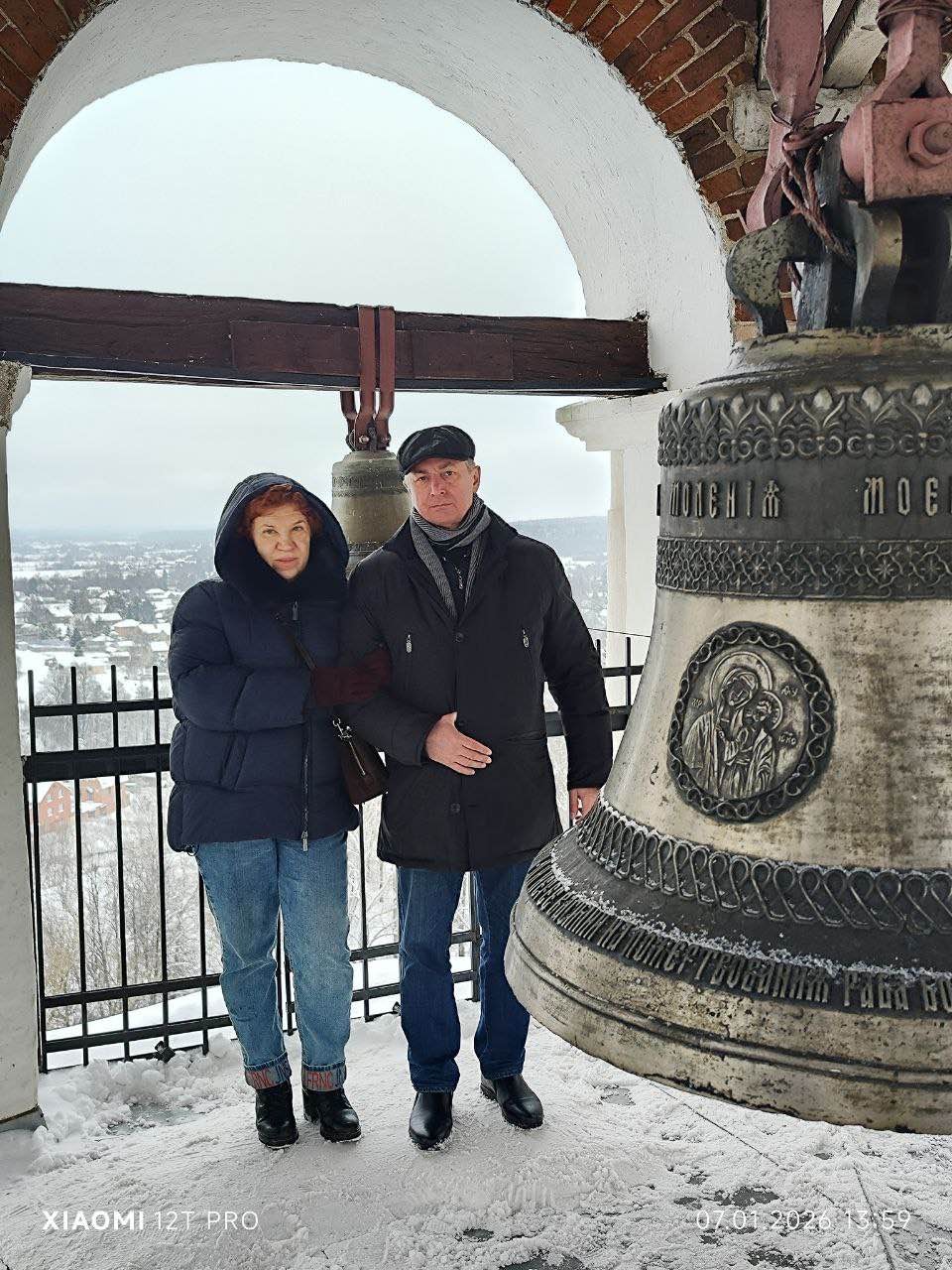 Идеальный экскурсовод: спокойно, не навязчиво, со знанием предмета проводит экскурсию. Чувствуется, что любит свою профессию, кроме
