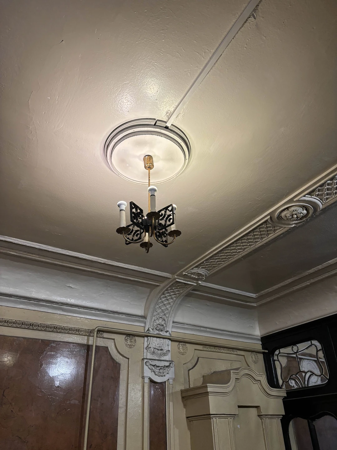 Секреты Петроградской стороны: дворы-колодцы, парадные и доходные дома (Ирина)