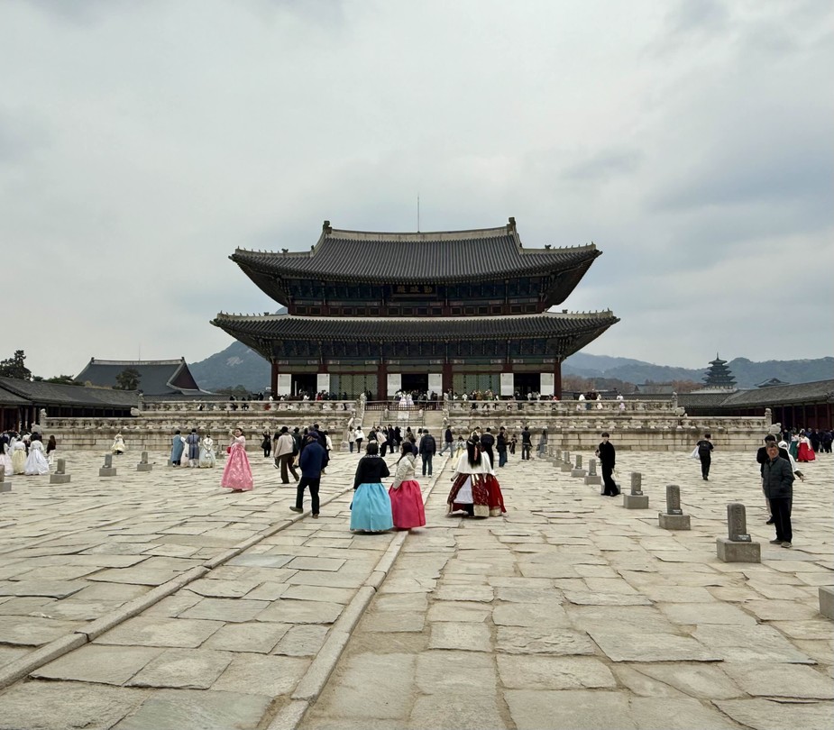 Большое спасибо, Анжела, за прекрасный день в Сеуле! Если времени мало, а хочется увидеть разные грани