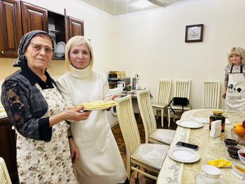 Безенгийское ущелье, пикник в горах, башни в ауле Кюннюм и обед у местного жителя