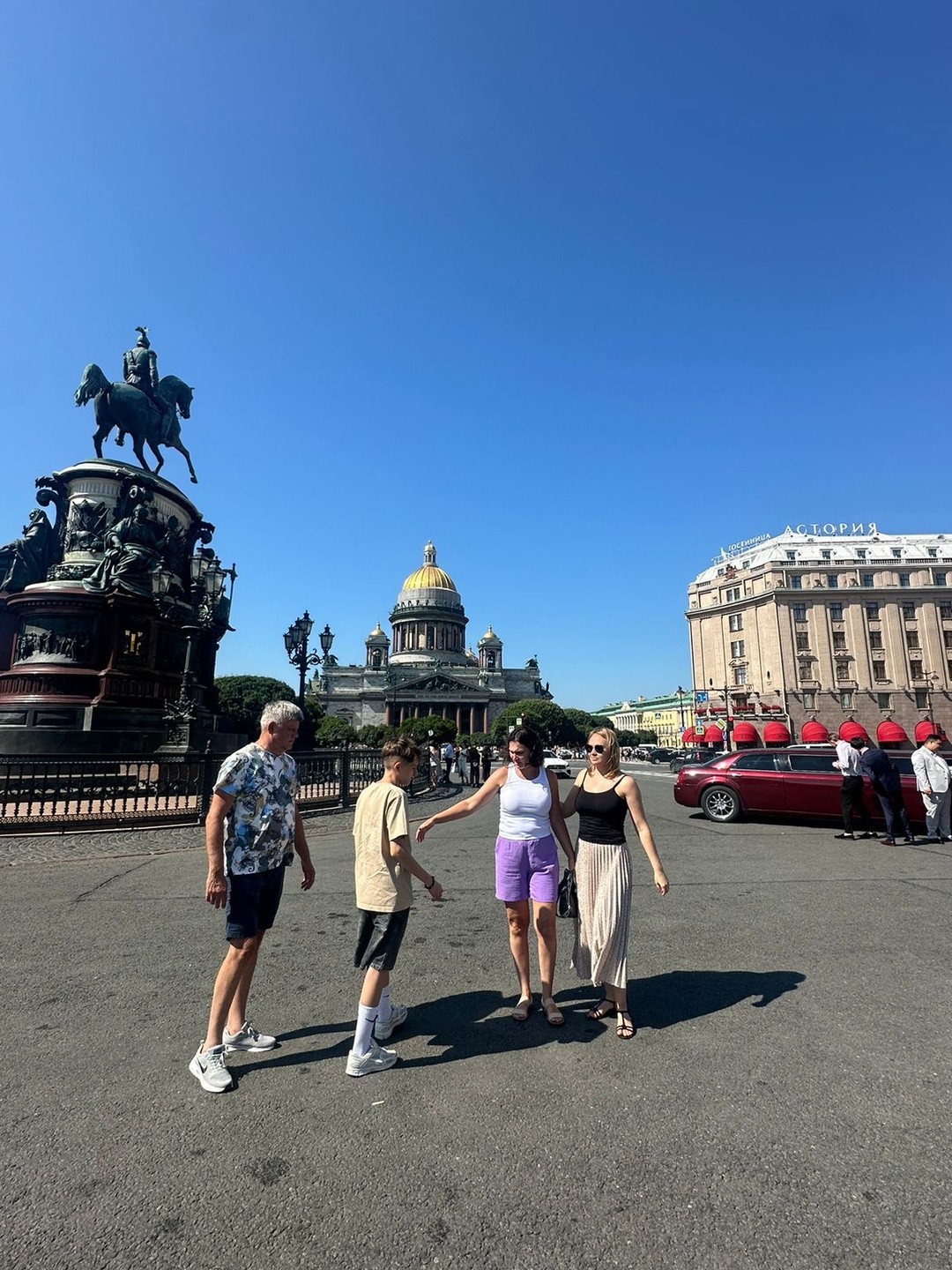 Путешествие по достопримечательностям Петербурга (Артем)