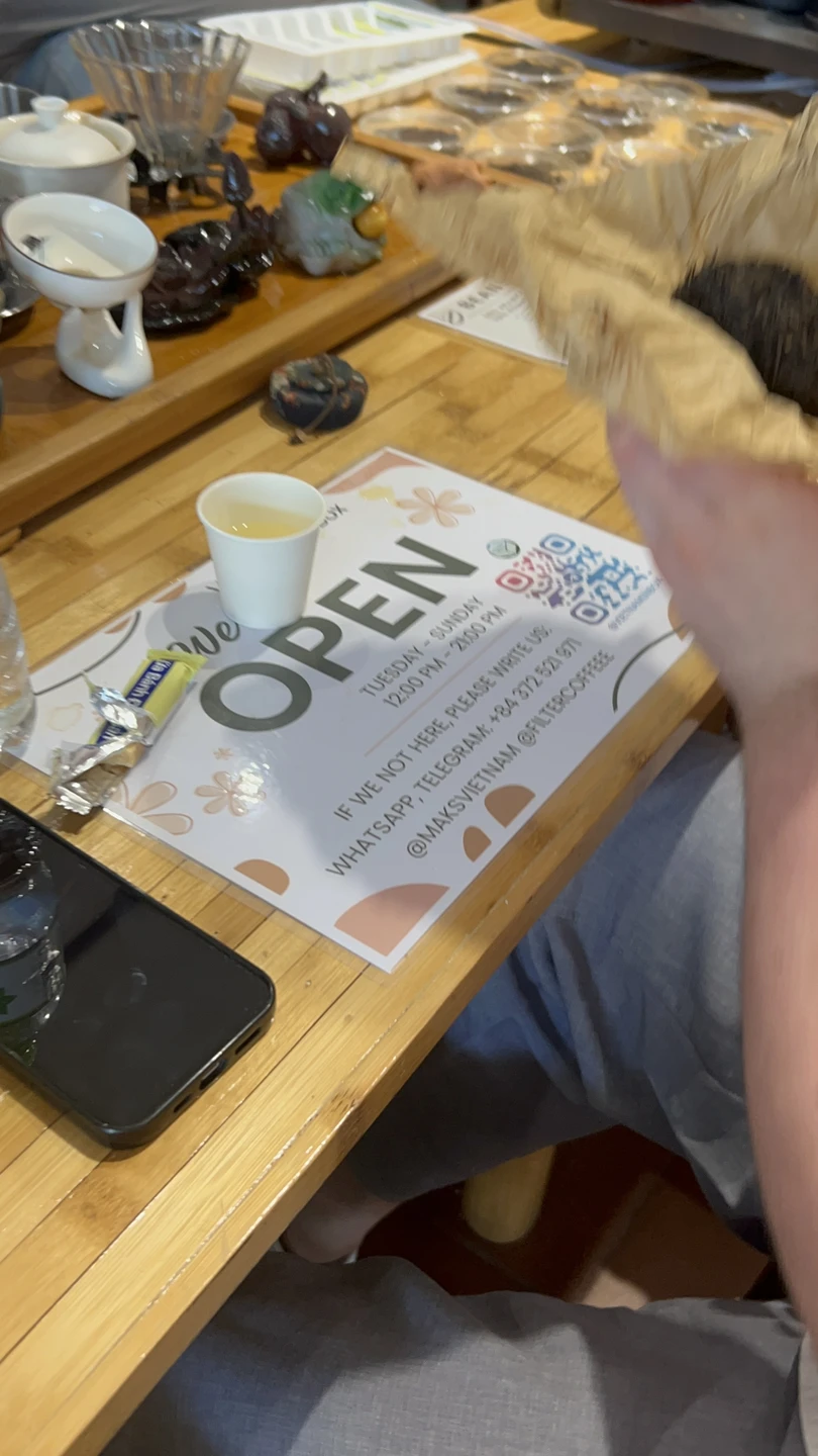 Максим чудесный лектор! Собирает группу из 8 человек, рассказывает все подробно и очень интересно. Начали с