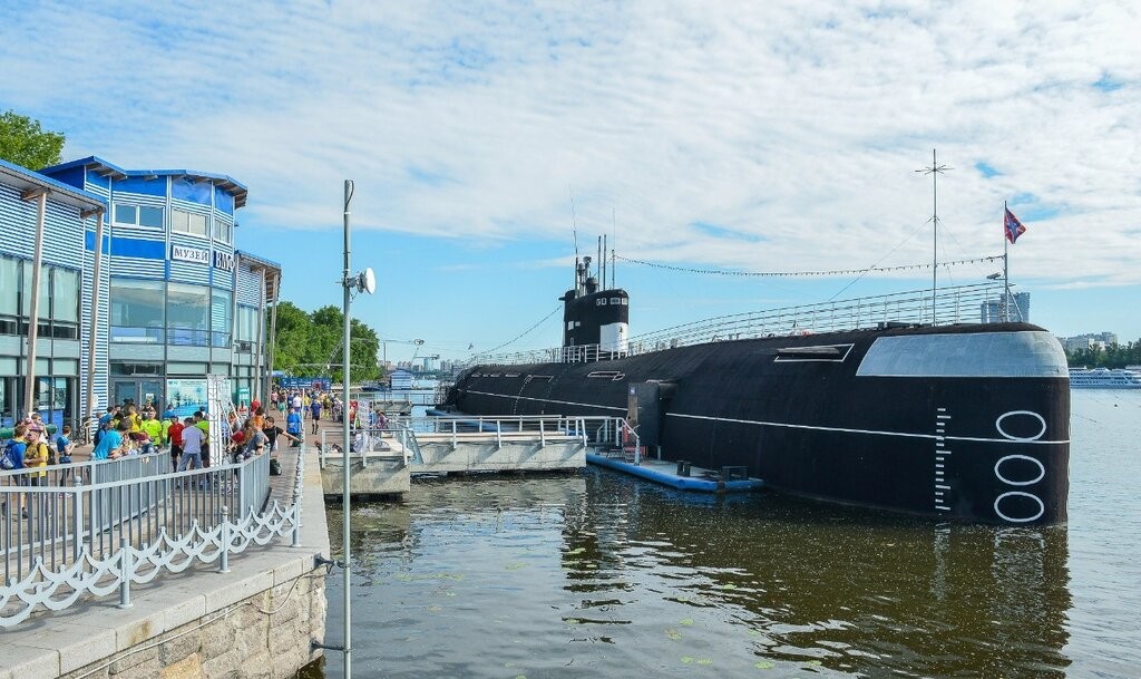 Экскурсия Канал имени Москвы и музей «Подводная лодка Б-396»
