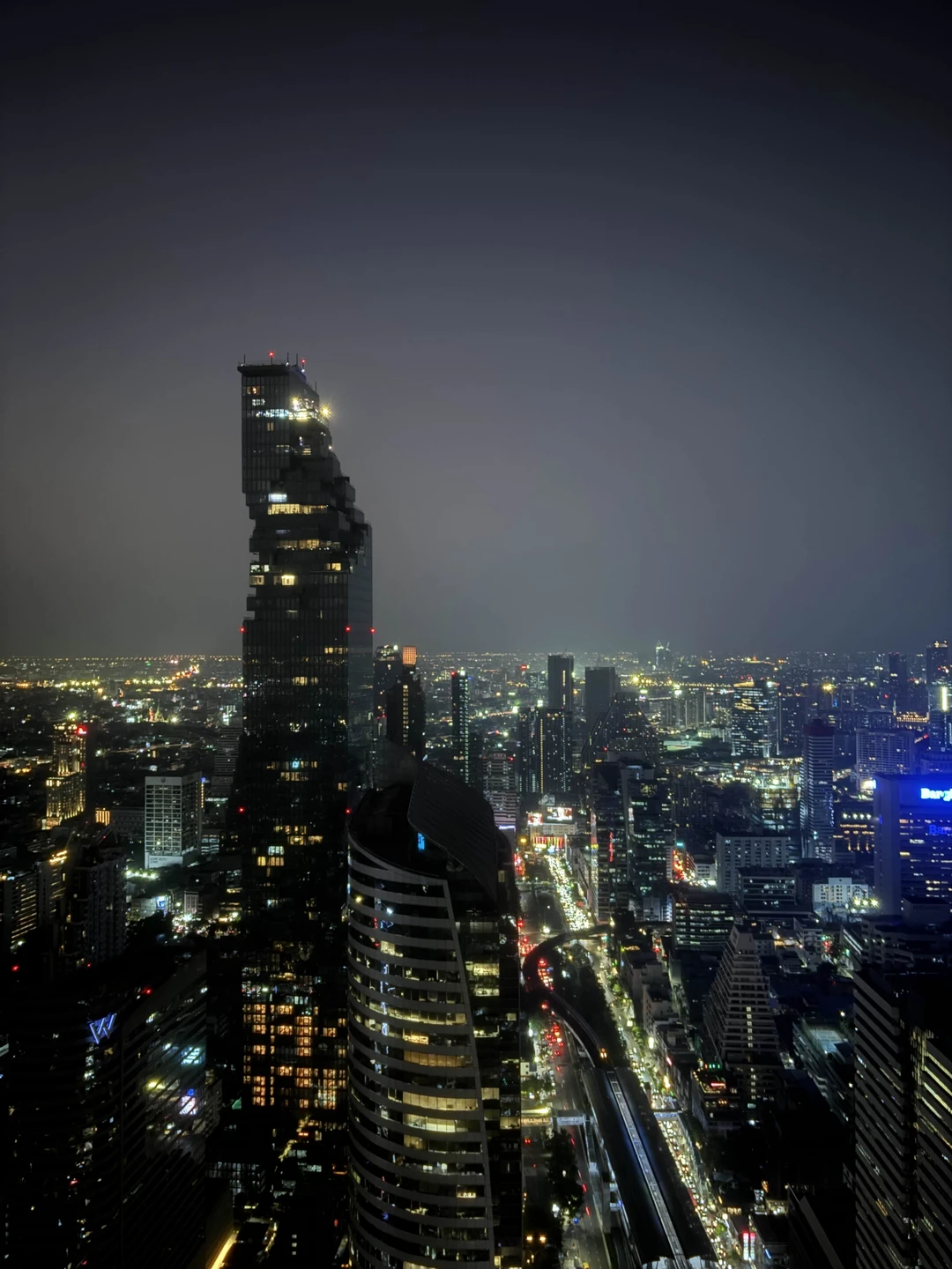 Провели с Владимиром очень насыщенный день в Бангкоке!!! Открыли для себя прекрасного человека с чувством юмора