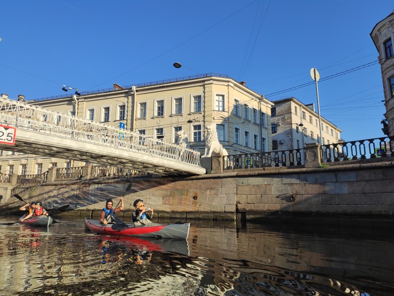 Фото к экскурсии Рассвет в центре Петербурга на байдарке