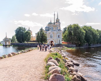 Прогулка по Осташкову с рыбным обедом, посещение Ниловой пустыни