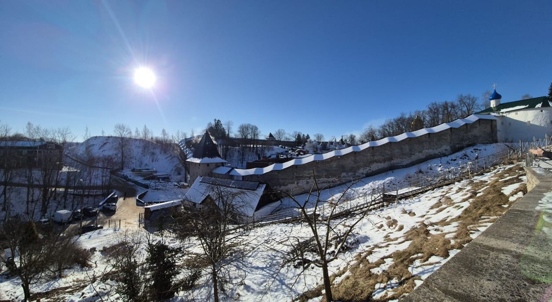 Очень интересно и весело! Сам экскурсовод, увлекся видимо))), и экскурсия даже оказалась длительнее чем было заявлено.