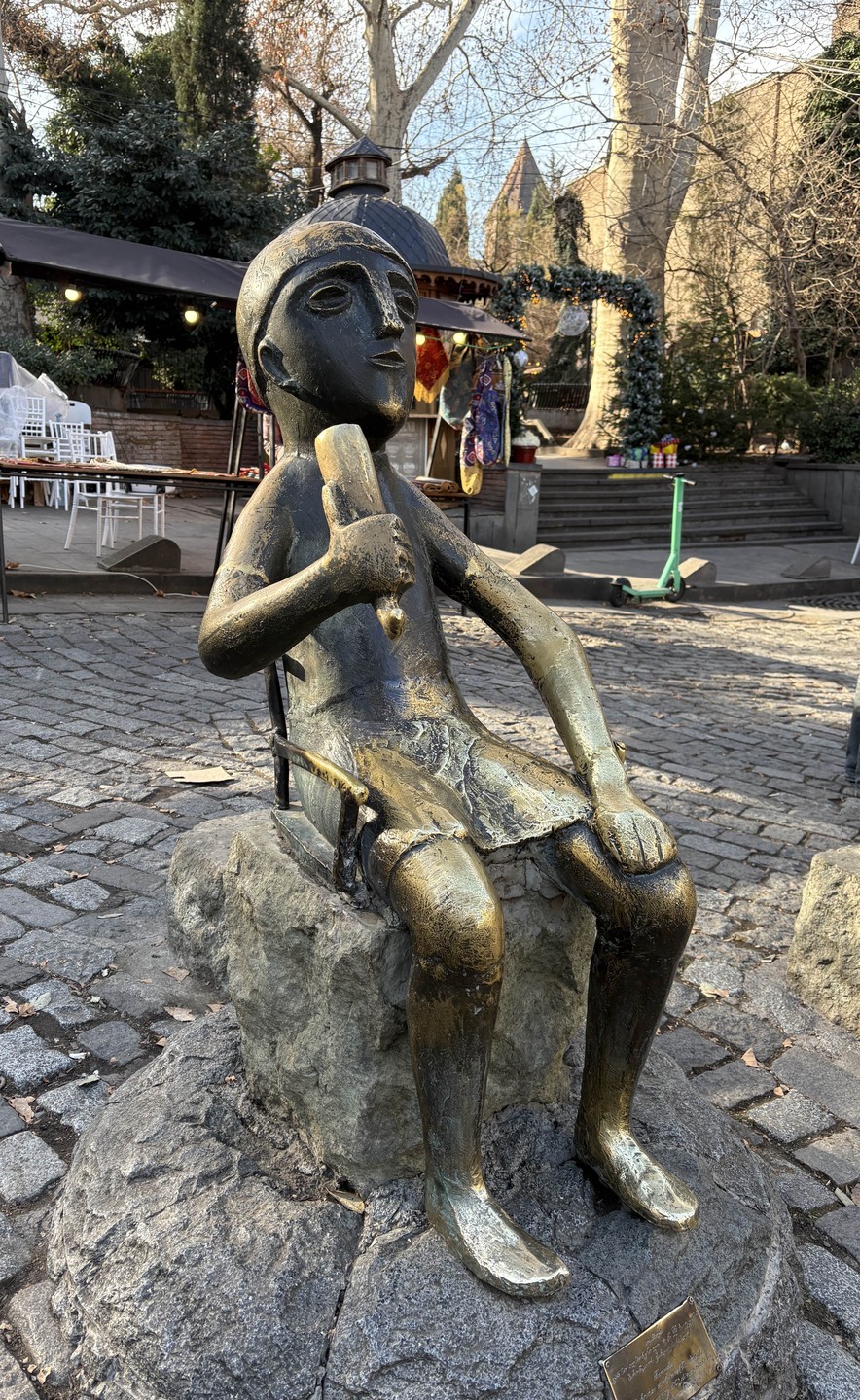 Когда мы выбирали гида, то нам было важно, чтобы это был человек, который родился и живет