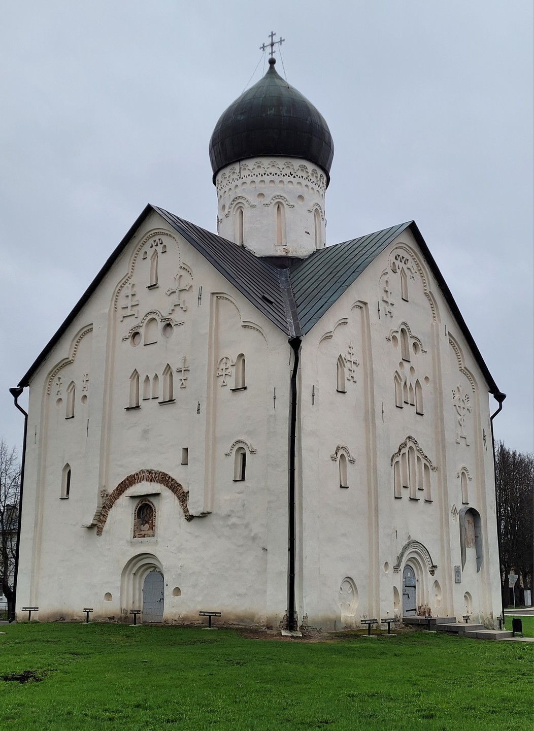 В Великом Новгороде я была впервые. Огромная благодарность моему гиду - Елене, т. к. она смогла