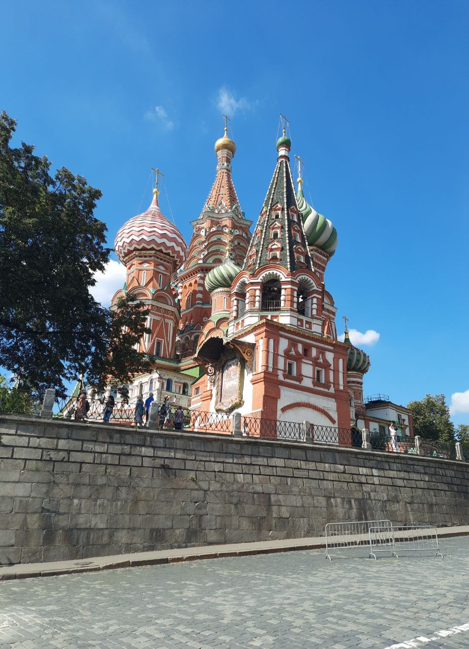 Большое спасибо экскурсоводу Елене!