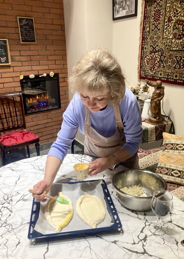 Пьём вино и готовим грузинские блюда (Виктория)