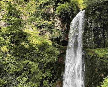 Восточная Абхазия: водопады, посёлок-призрак, купание в термах