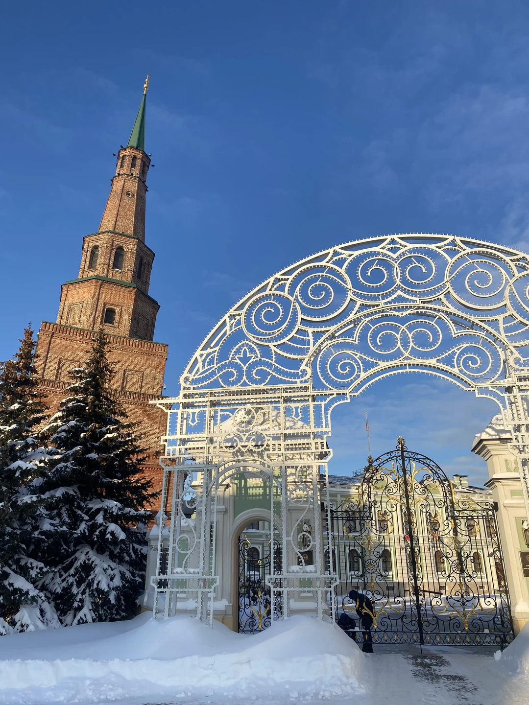 Очень интересная экскурсия, прекрасная, увлеченная экскурсовод Елена, продуманная программа, благодаря которой мы не замерзали даже при