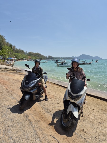 очень сильно рекомендую! увидите все самое лучшее без спешки и толп туристов😉