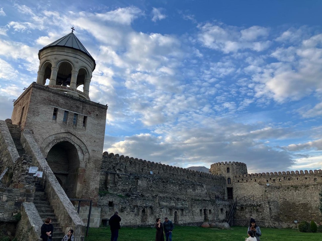 Отличная экскурсия на один день (на 2-х языках - русский и английский)! Продуманный маршрут, замечательный гид (у нас был Давид). Очень рекомендую!