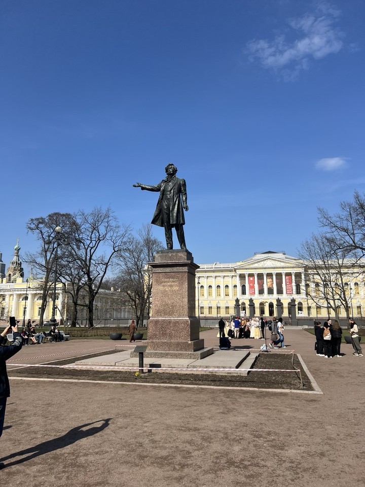 Загадки площади Искусств и роковая дуэль Пушкина (Владимир)