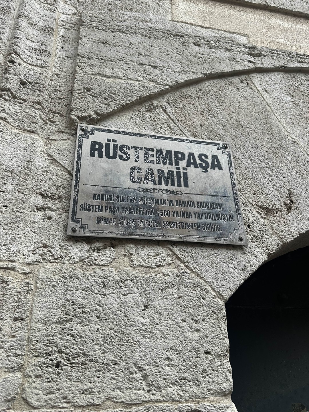 Гала - бриллиант! Настолько интересно, настолько вовлеченно, что просто шок от того, насколько это классно! Однозначно