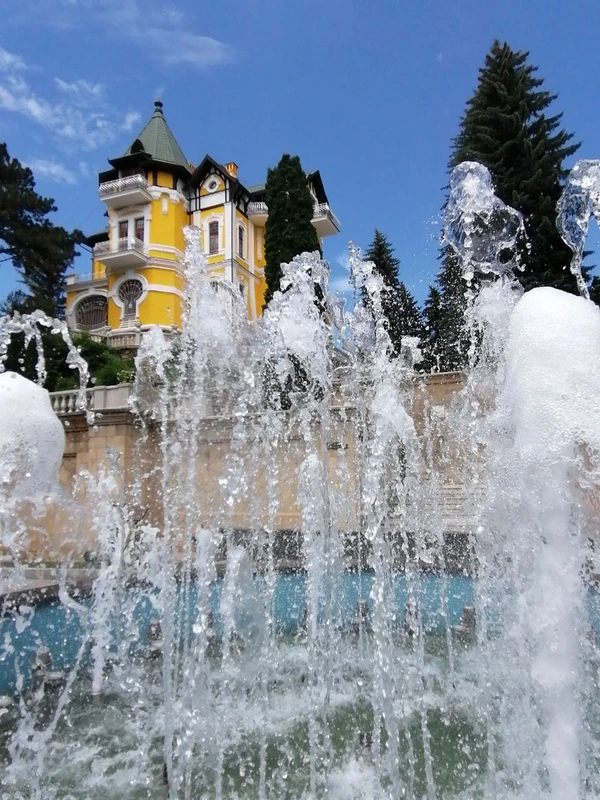 Индивидуальная перезагрузка на водах Кавказа: термы, сауны и прогулки по курортам