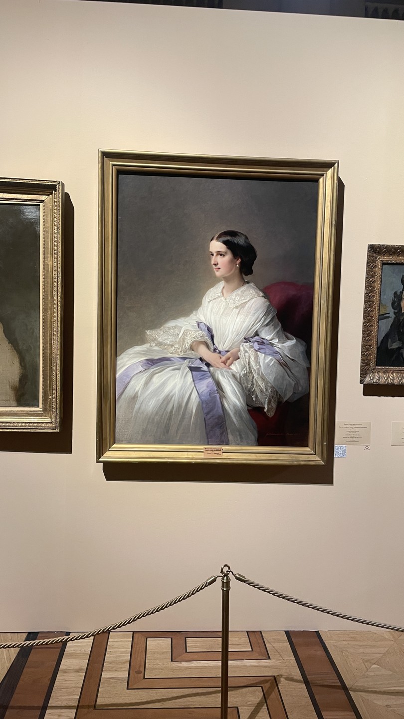 Спасибо Елене,за очень познавательную,позитивную, душевную экскурсию по Эрмитажу. Елена очень интересно преподносит информацию,мы остались очень довольными