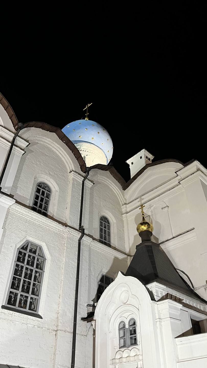 Казанский кремль в вечерних огнях (Аделина)