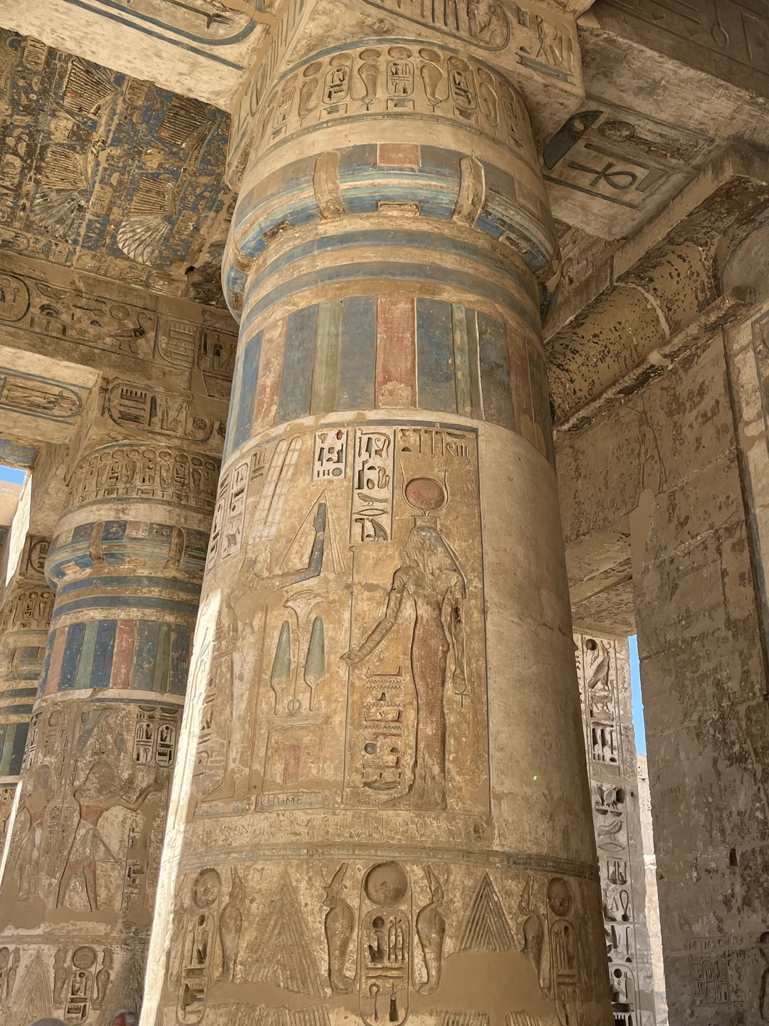 Экскурсия прошла замечательно. Везде были куплены билеты, быстро проходили все входы. Информация очень интересная и понятная