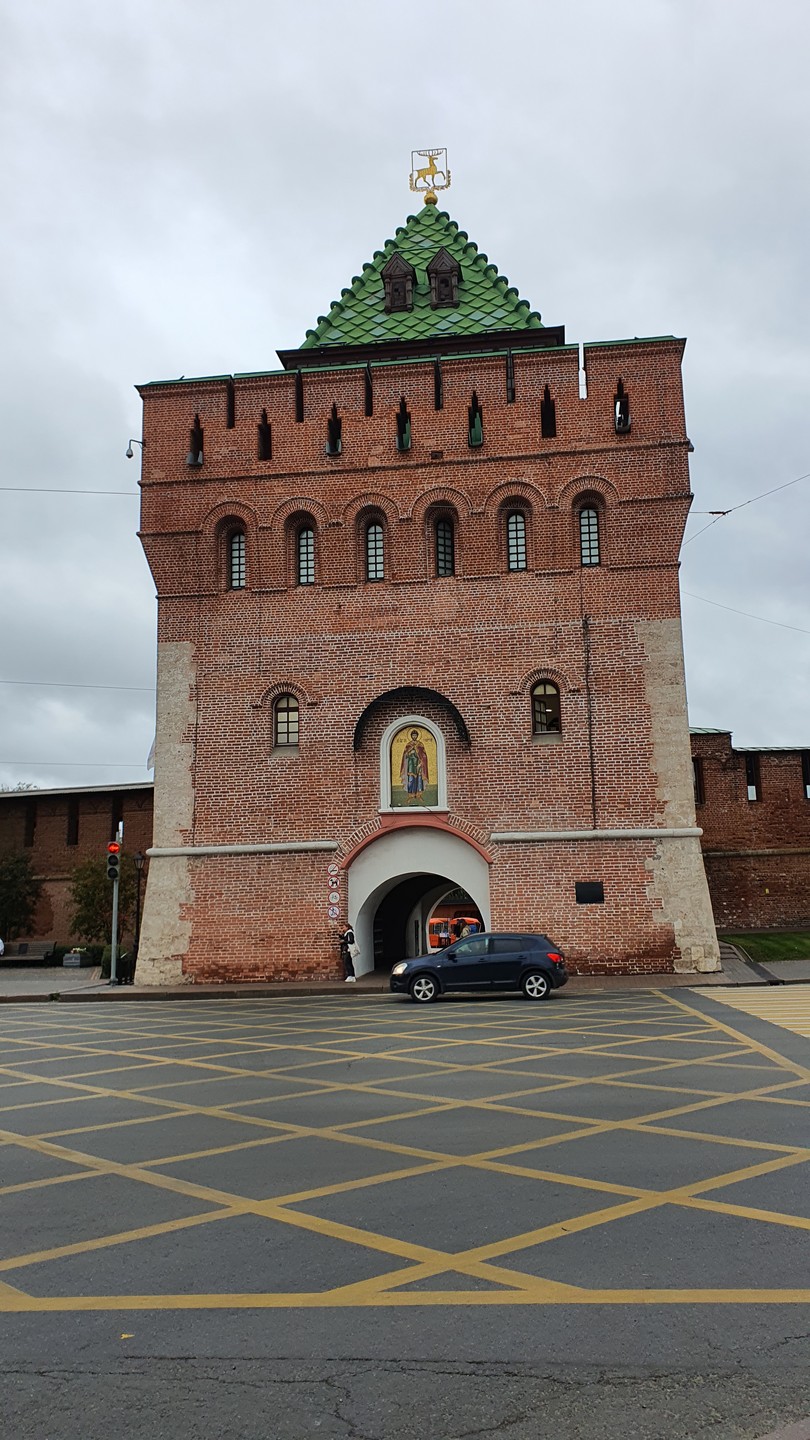 По Нижнему Новгороду - на авто (Аверьянова)