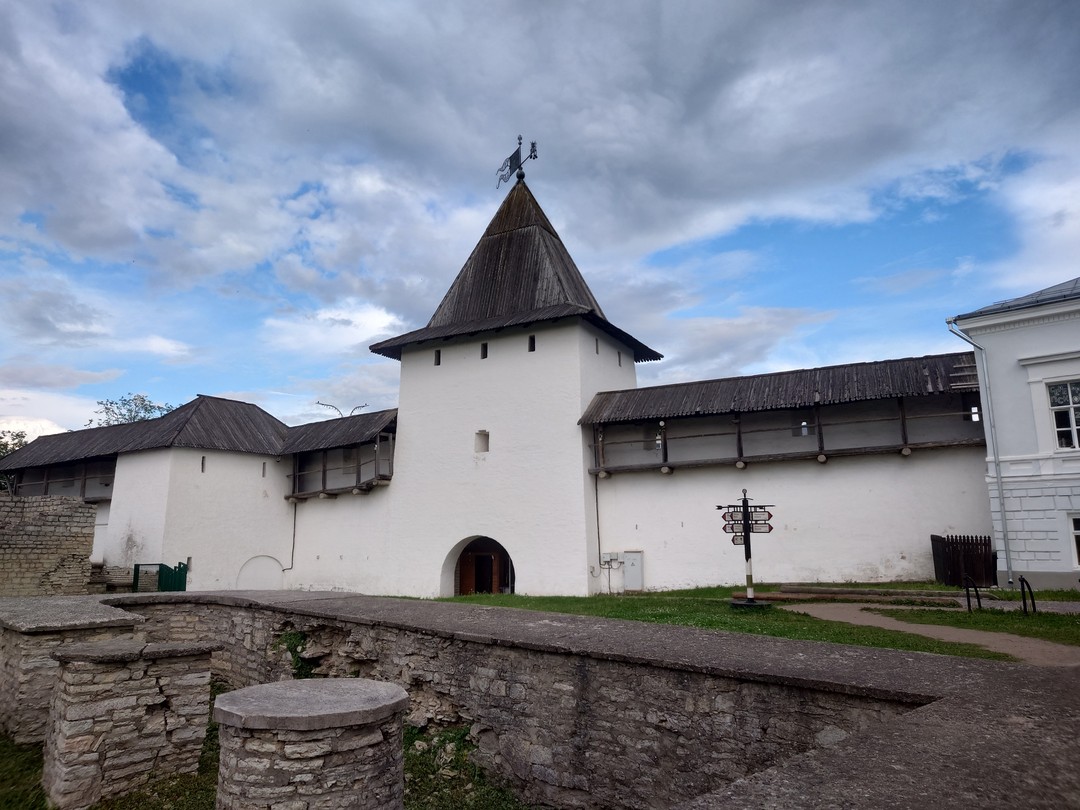 Экскурсия по Псковскому Крому в мини-группе (Inna)