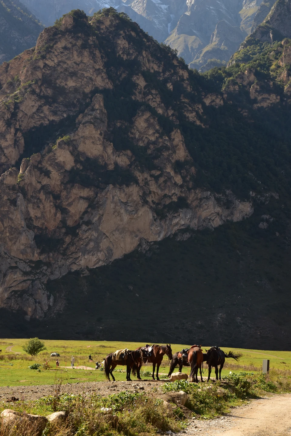 Азамат был для нас проводником в нашем путешествии по Чегемскому ущелью и окрестностям. Поездка проходила на