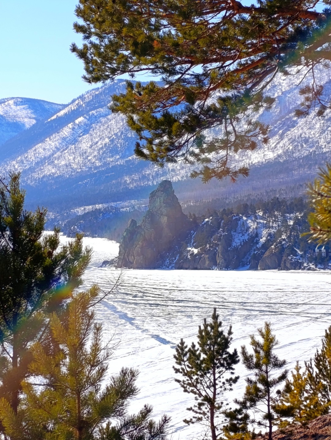 Поездка организована грамотно, безопасно, достоточно интересные локации