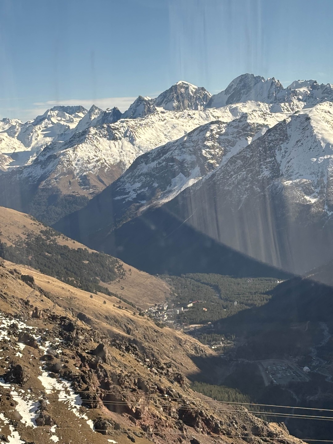 Однозначно рекомендую!!! Борис сделал нам очень запоминающуюся, комфортную и душевную поездку. Информация подавалась живо и интересно