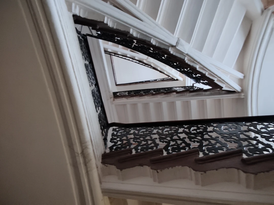 Спасибо Виктору за чудесную экскурсию по району который скрыт от туристов и зря! Рассказ Виктора о