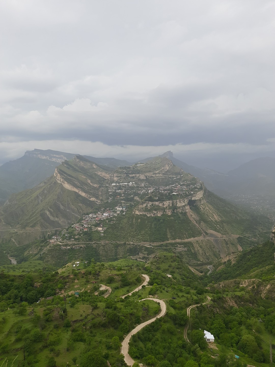Скажу одно…. это настолько потрясающе. Сам тур, локации, организация, все настолько организованно. Шикарное питание. Особая благодарность