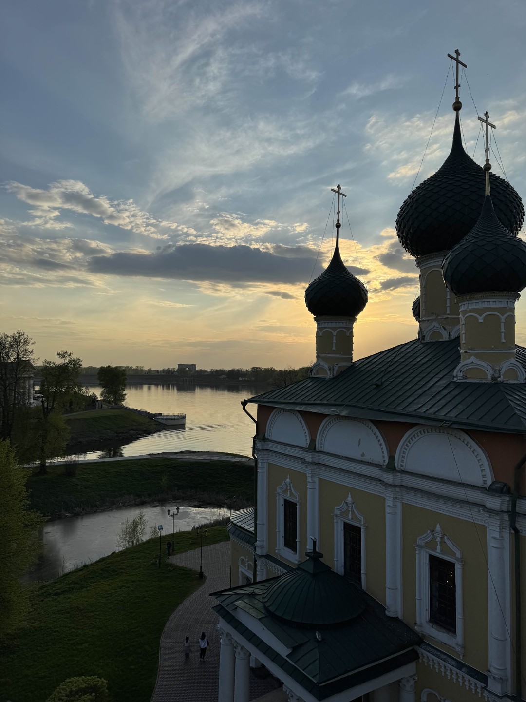 Отличный маршрут. Легкий и информативный. Для тех кто готов все узнать и продолжить знакомство с городом самостоятельно. Рекомендую ❤️