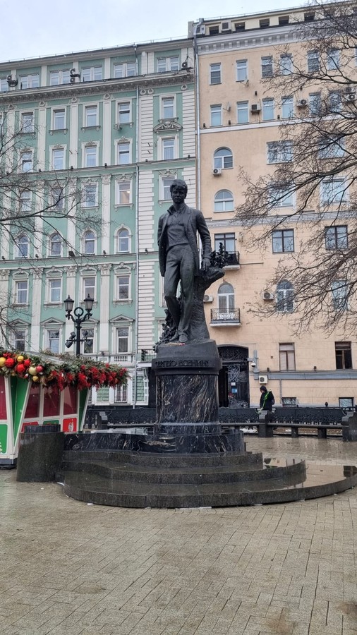 Москва имажинистов: Анатолий Мариенгоф, в тени Есенина (Ирина)