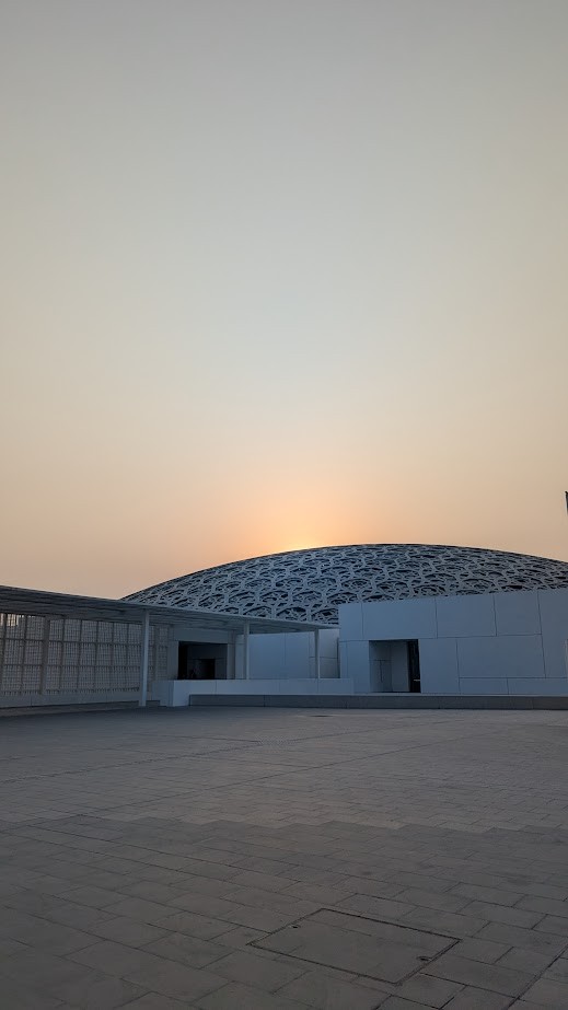 Посещали данную экскурсию 15 июля. Нас забрали из отеля и привезли к автобусу (жили в другом