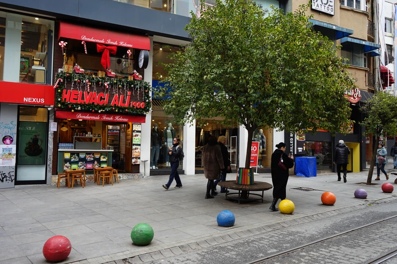 Прогулка и мастер-класс в уютном и молодёжном районе Мода