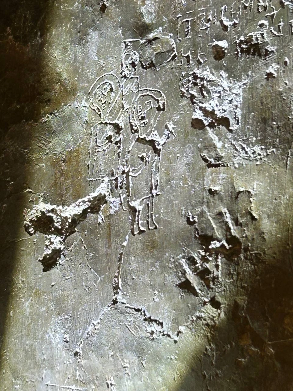 Абсолютно потрясающая экскурсия с гидом, который знает город вдоль и поперек. Причем знает его не только