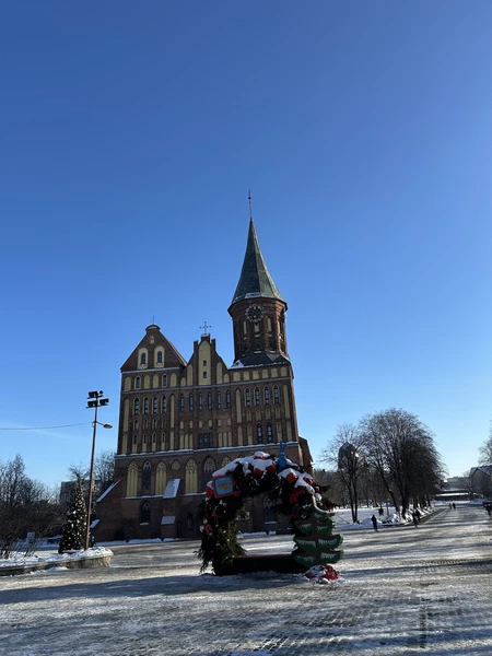 Ездила с мамой буквально на сутки первый раз в Калининград,погода встретила нас -20,Не смотря на это