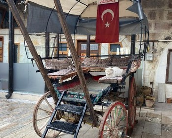 Подземный город Деринкую, Аванос