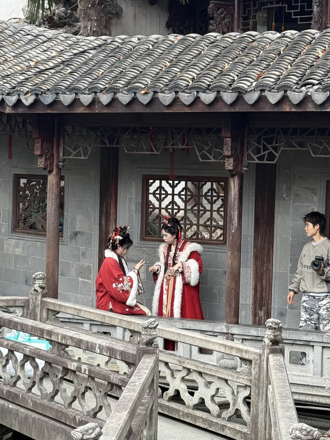 Спасибо Татьяне, отлично выгуляла нас. За несколько часов мы успели увидеть самое важное в городе, попробовать