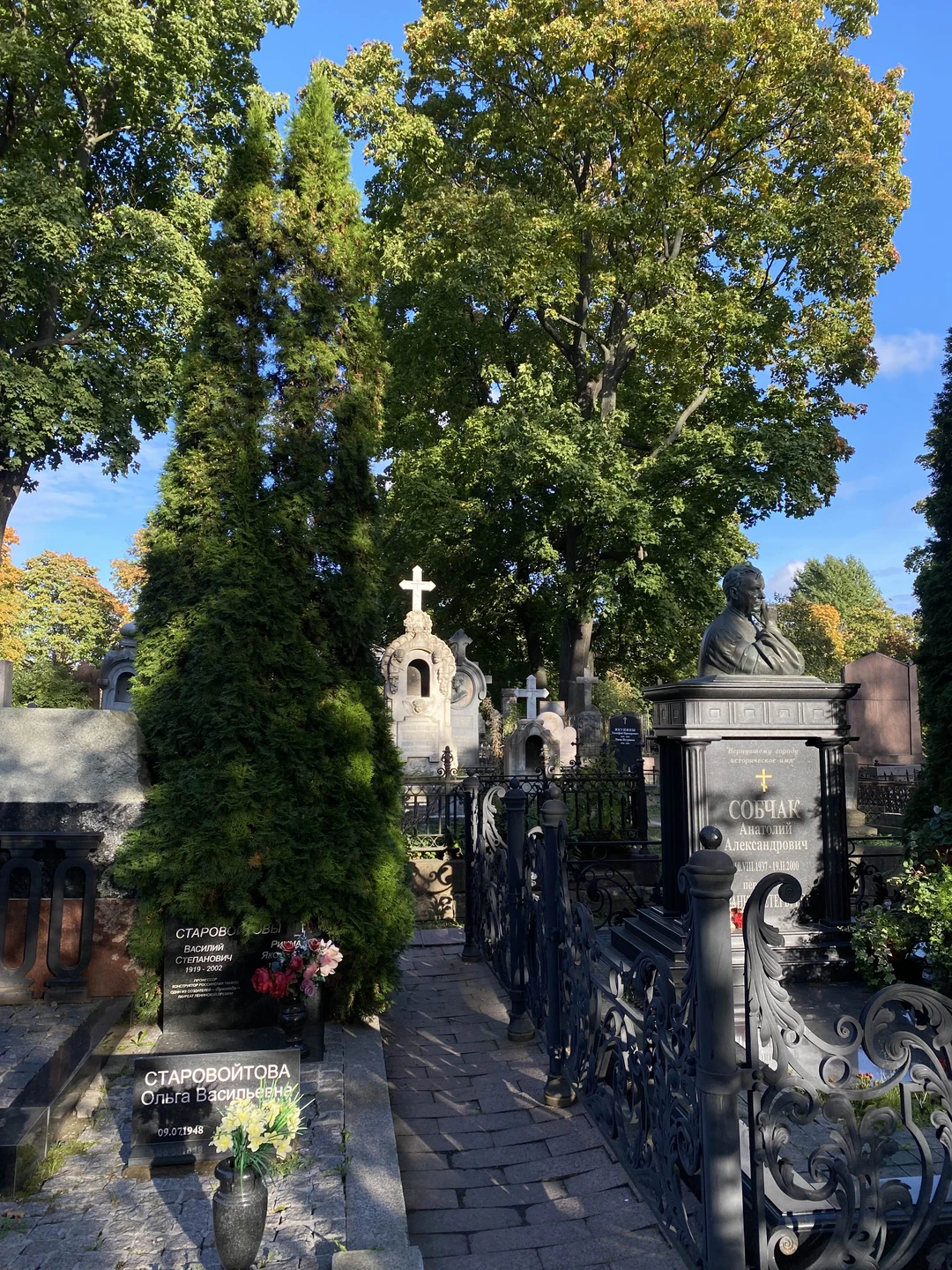 Мы в полном восторге от экскурсии. Виктория просто нечто, таких увлеченных рассказчиков еще поискать. Переживали только