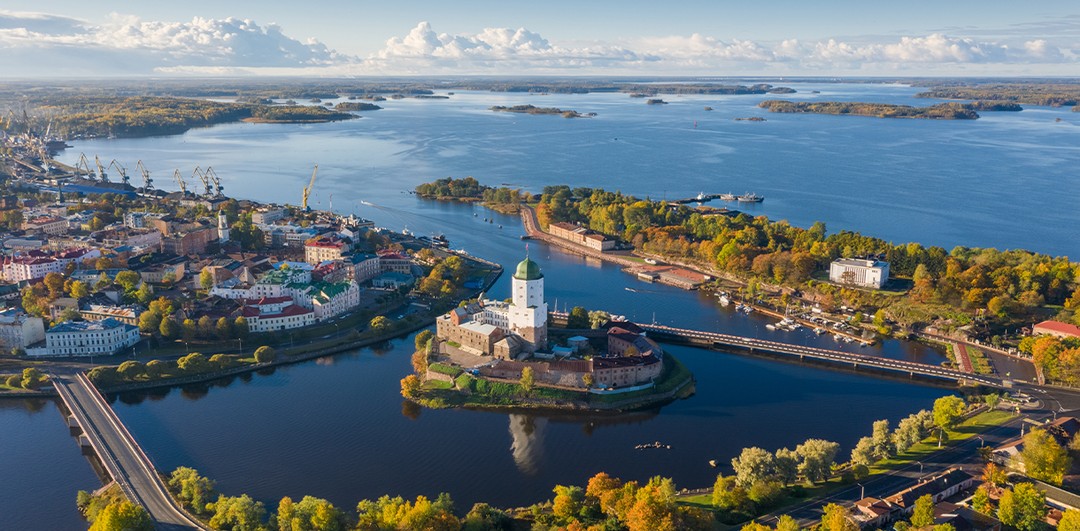 Самые интересные города Ленинградской области