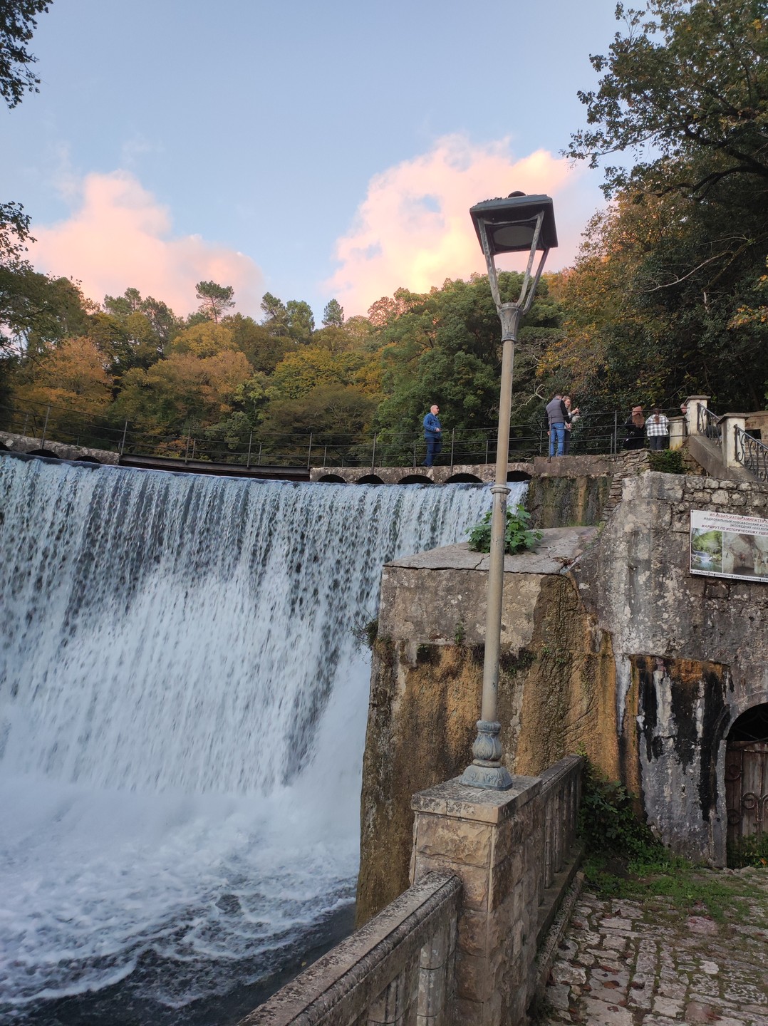 Отличная экскурсия, были учтены все наши пожелания и согласовано время встречи, как нам было удобно. Никуда