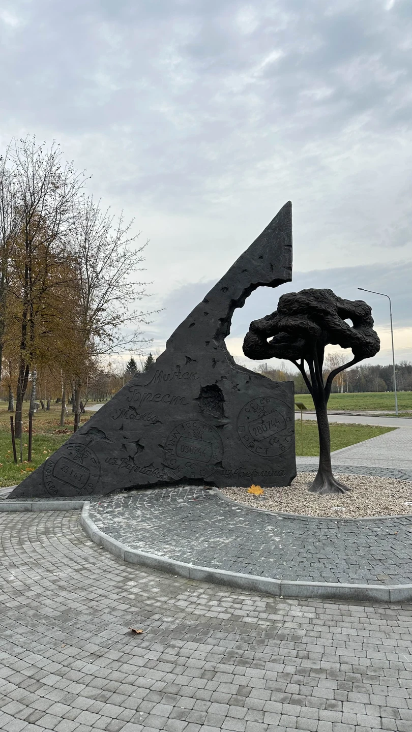 Потрясающая экскурсия, великолепный экскурсовод, который знает, а самое главное любит своё дело!!!