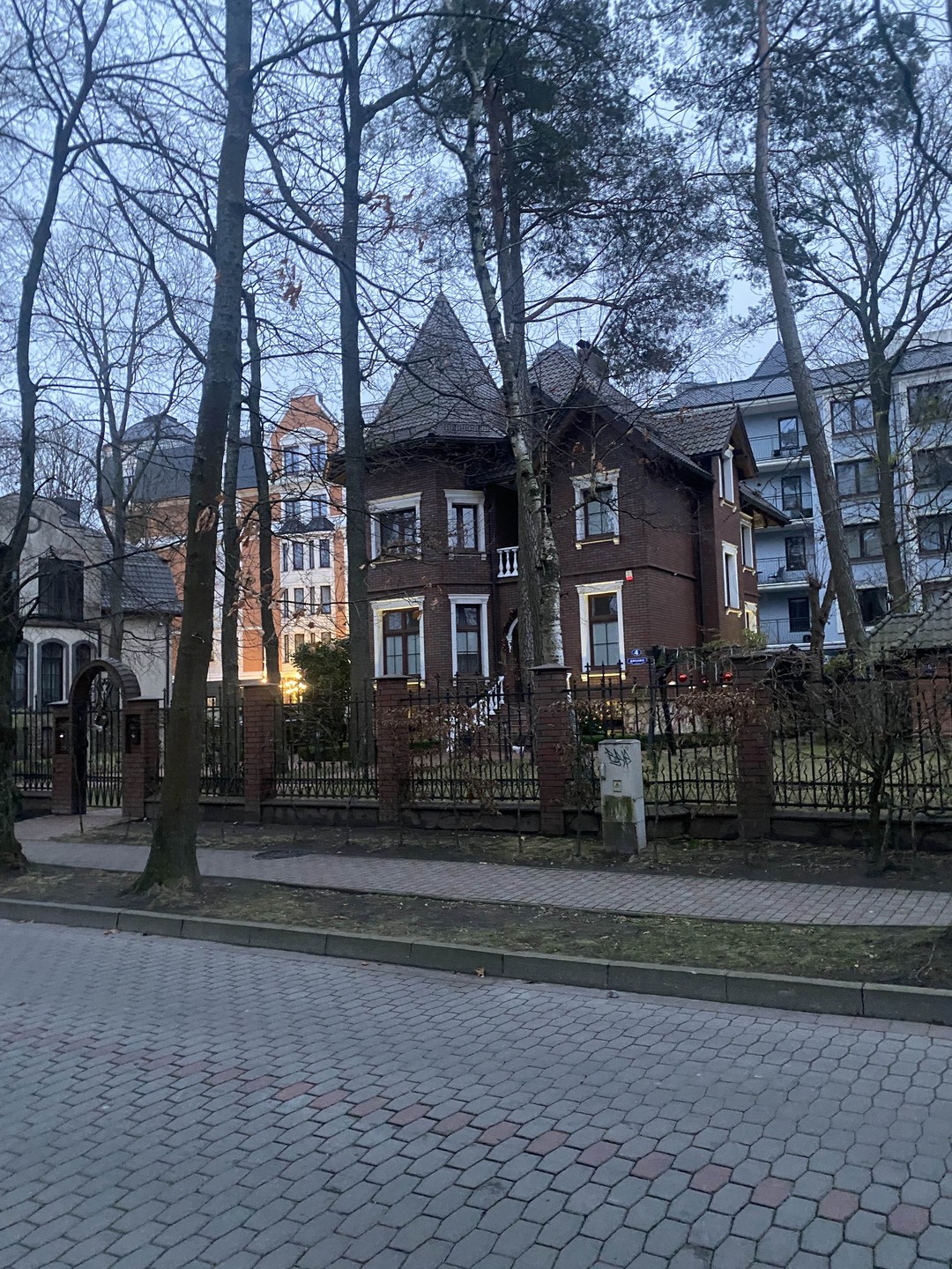 Великолепная прогулка с нашим гидом! Опыт с гидами был разный, но Сергей превзошел все наши ожидания.