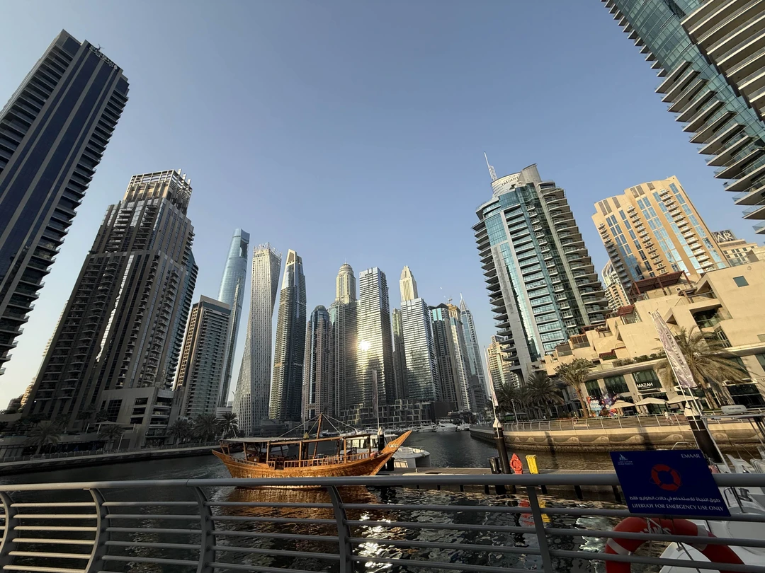 Добрый день! Были в ОАЭ в первый раз и нам очень понравилась экскурсия! Мохаммад учитывает все