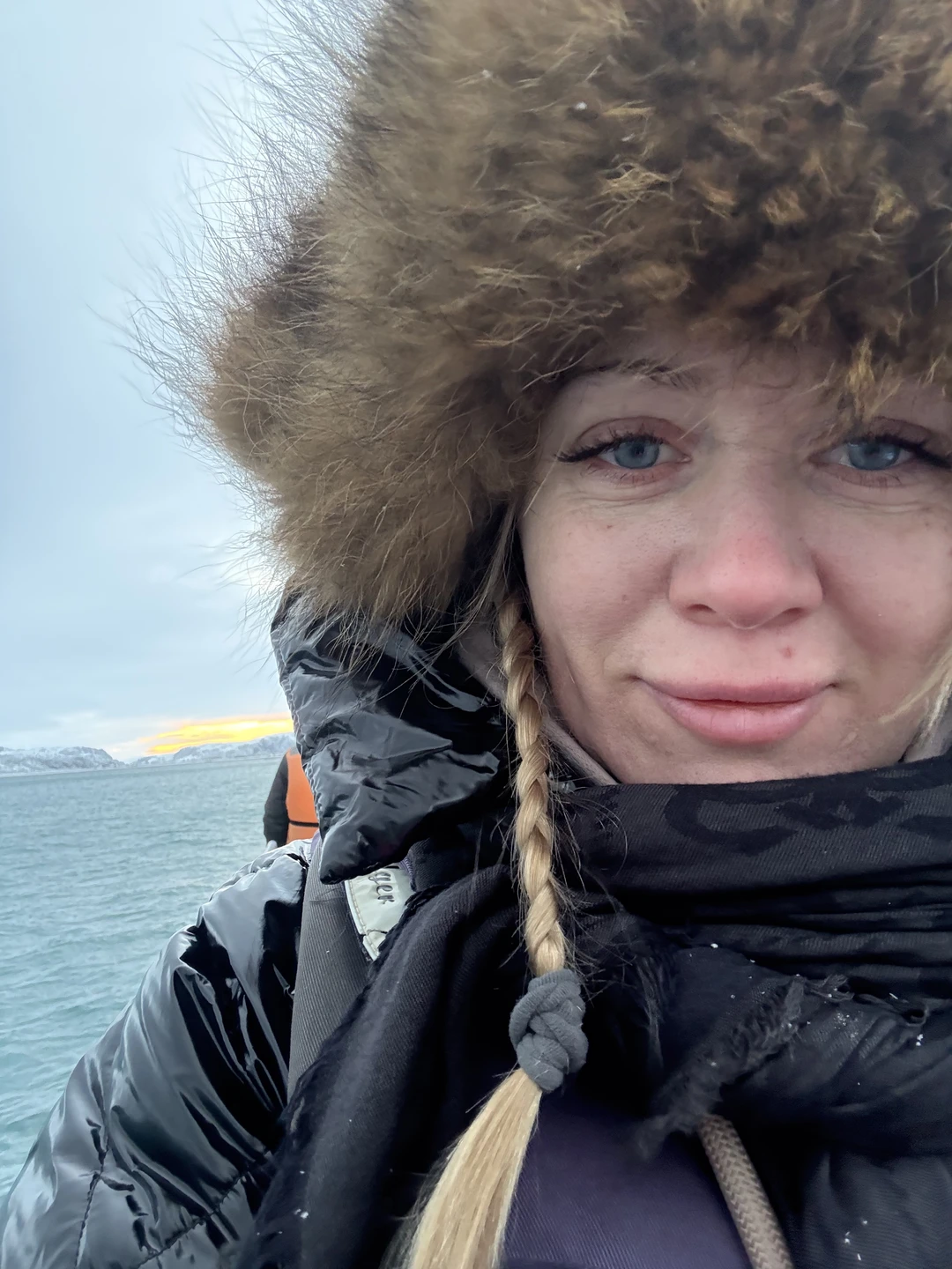 Сегодня ездили на экскурсию в Териберку с гидом Никитой. Очень понравилось, все прошло супер!! Очень красиво