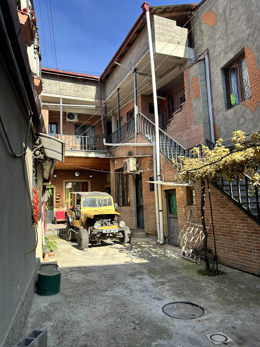 По Тбилиси - душевно и зажигательно (Denis)