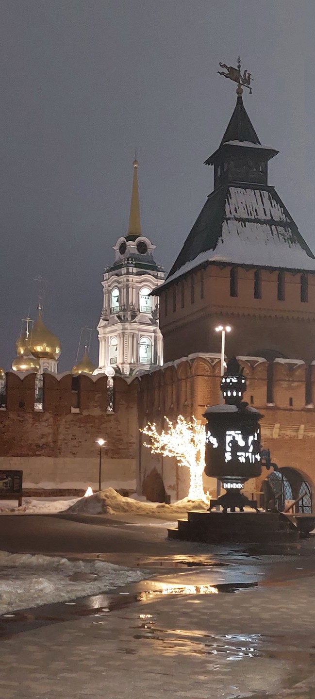 Отличная экскурсия! Группа оказалась дружной, а экскурсовод Евгений так захватывающе рассказывал об истории Тулы, что время