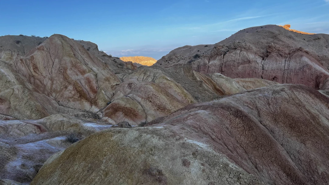 Это были прекрасные 2 дня, проведенные в путешествии по красотам Кыргызстана вместе с гидом Айбеком. Любые